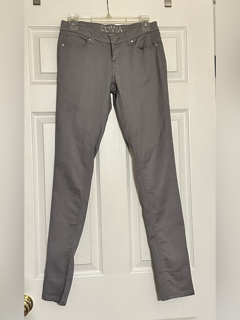 dELiA*s Olivia Skinny Pants in Gray